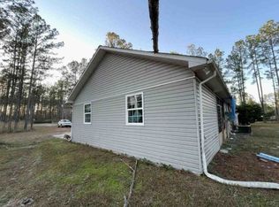 1864 N Clough Bay Rd, Waycross, GA 31503