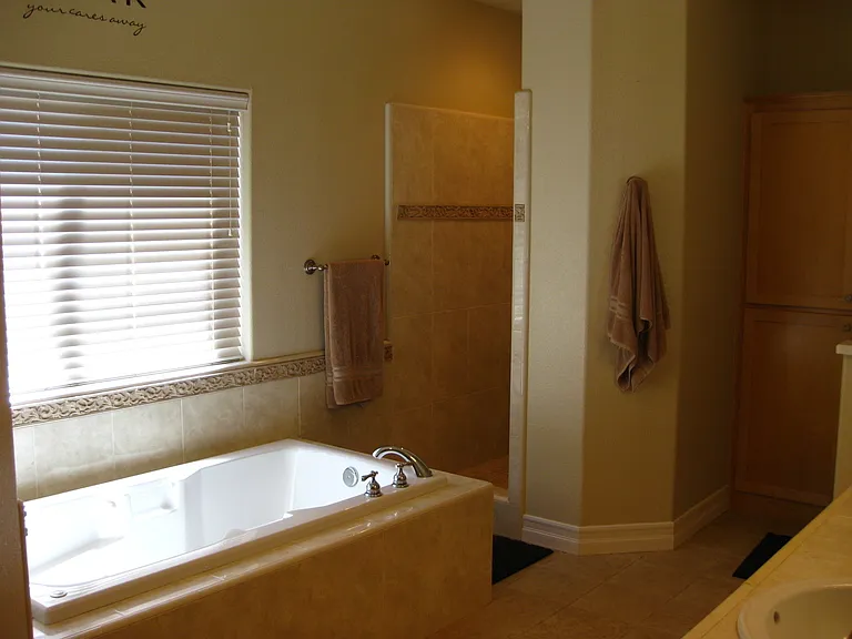 105 Sterling Oaks Dr — Photo 15