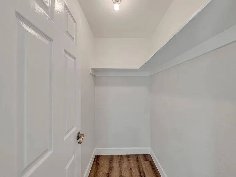 948 Wyandotte Ave #950 — Photo 29