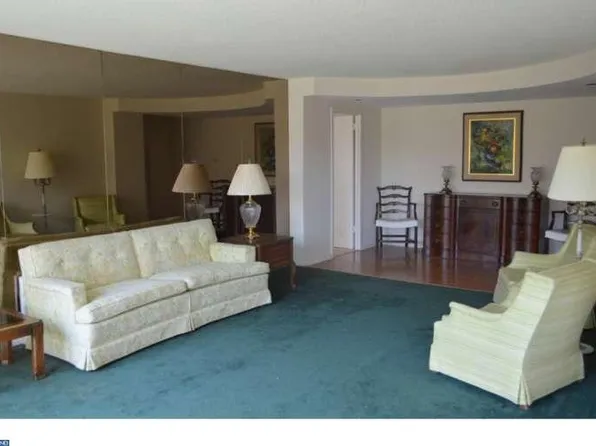 1001 City Ave #E504, Wynnewood, PA 19096