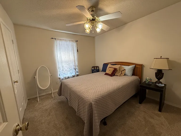 10614 Belton Ave — Photo 6