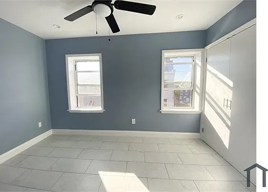 34 E Silver St #3 — Photo 8