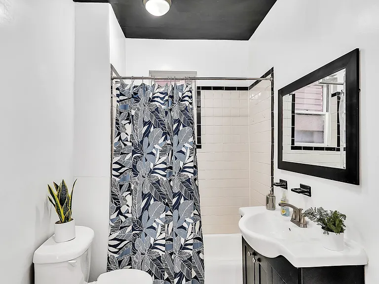 1228 Cambridge St #2 — Photo 7