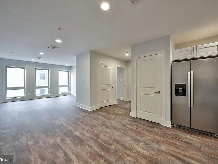 1320 N Franklin St #4B — Photo 1