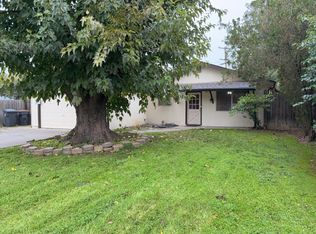 1318 Chestnut Ln, Davis, CA 95616