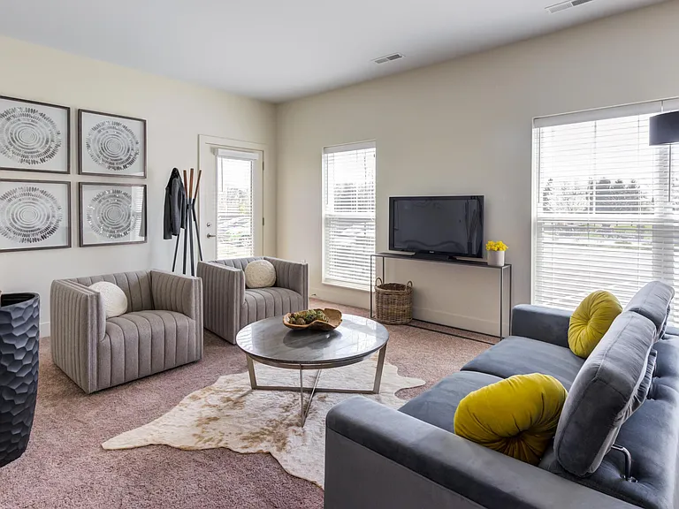 Gateway Lofts — Photo 12