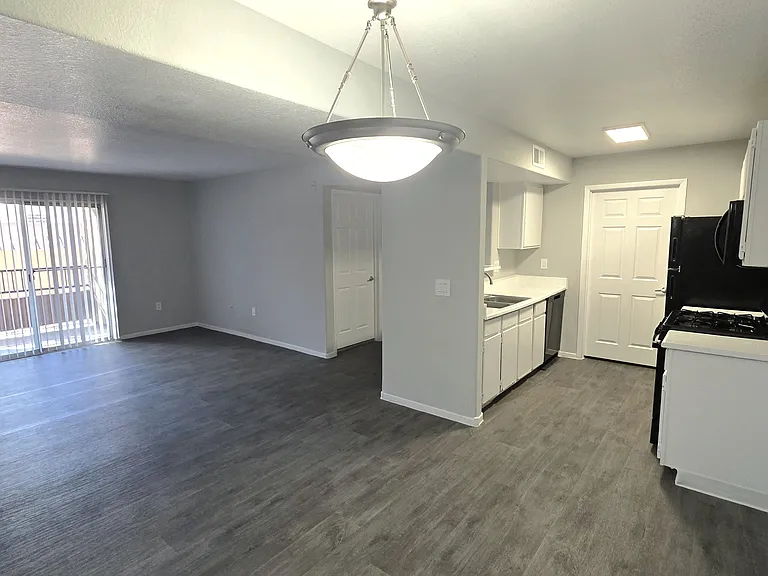 Alterra Apartments — Photo 39