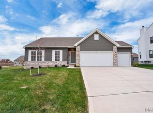 22712 Danison Dr, Warrenton, MO 63383