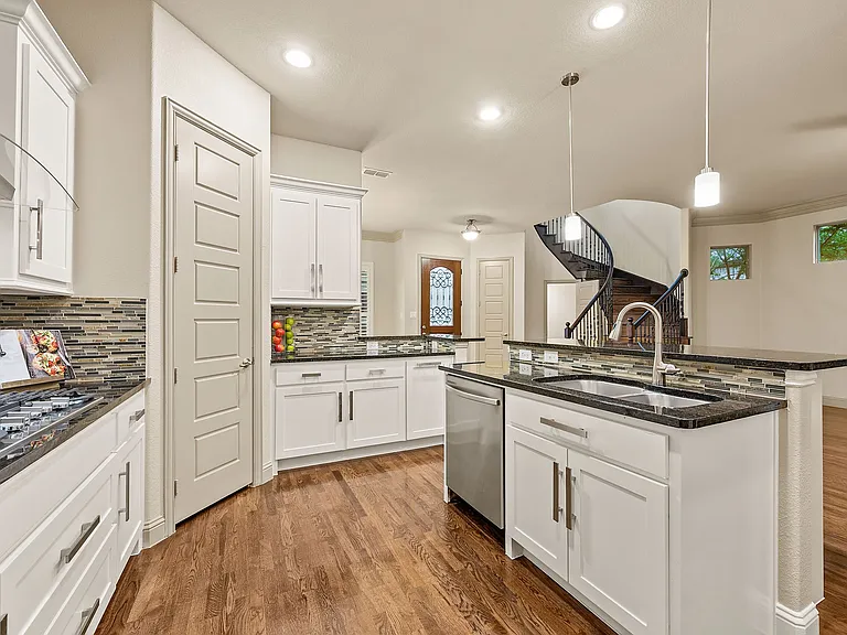 1208 Prescott St — Photo 9
