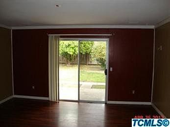 3rd image of 1816 S Crenshaw Street