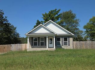831 Luttrell Ave, Smithville, TN 37166