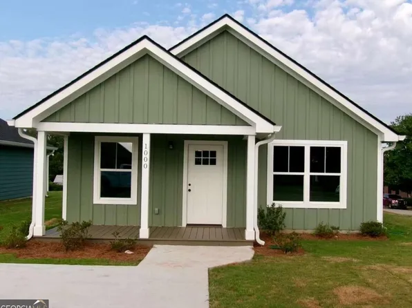 1000 Callaway Ave, Lagrange, GA 30240