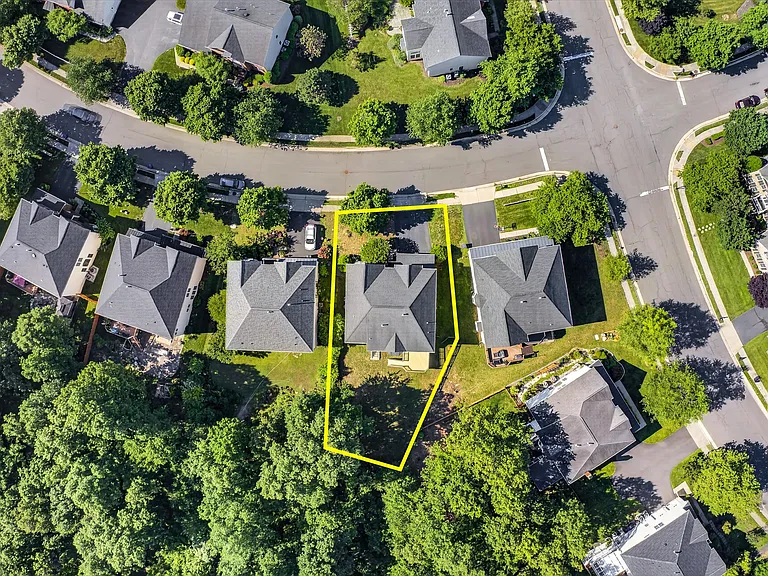 25670 S Village Dr — Photo 1