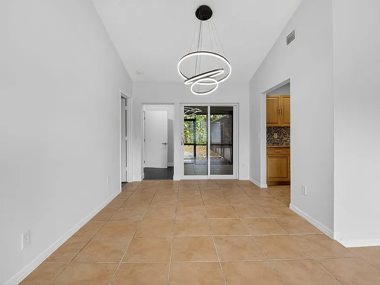 4135 Bay Laurel Way — Photo 11