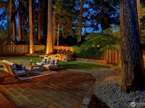 12117 NE 143rd Place, Kirkland, WA 98034