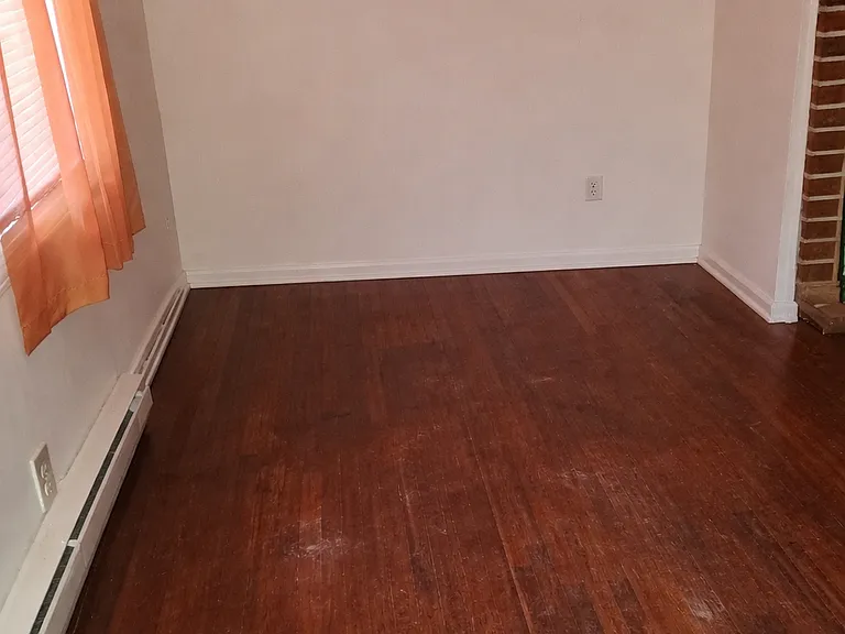 236 E Main St #1 — Photo 4