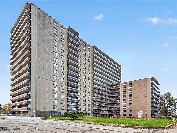 5th image of 180 Markham Rd #311