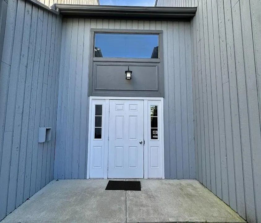 206 Drake Ln