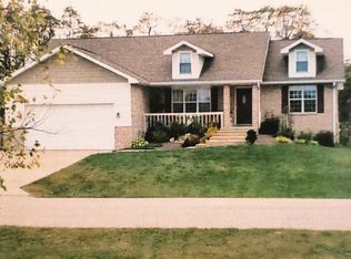 1132 S Teresa Dr, Martinsville, IN 46151