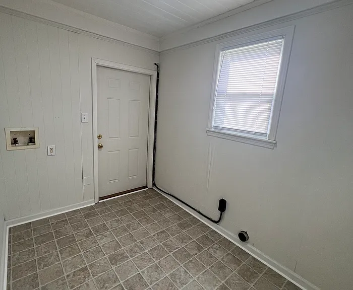1330 Carolina St — Photo 3