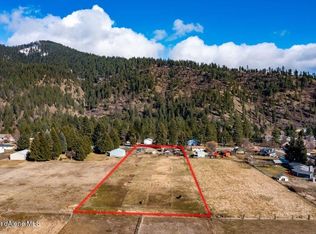 5711 N 17th St, Dalton Gardens, ID 83815