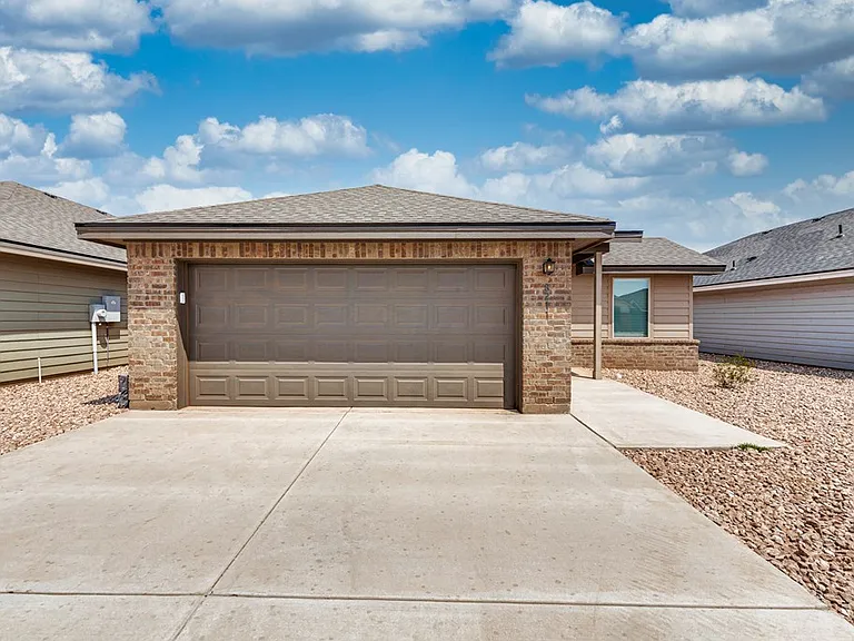 8211 E County Road 111 — Photo 25