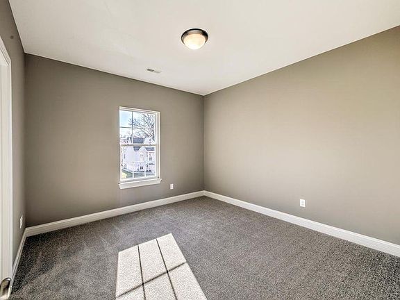 5th image of 11905 Lillian Ave