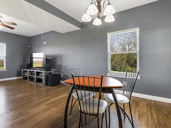 3rd image of 4440 Amberview Ln