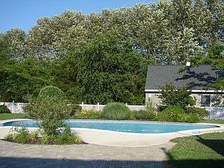 2nd image of 1055 Shunpike Rd