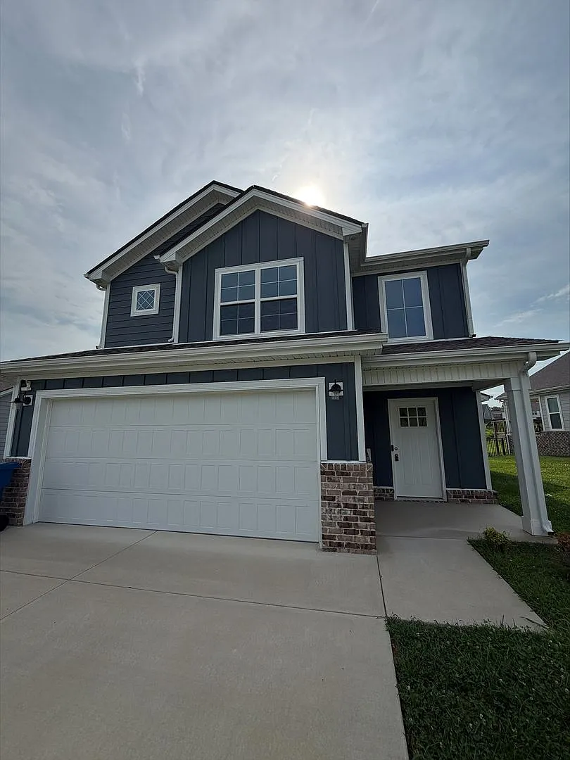 3 Bedroom Pet Friendly Home For Rent in Sterlin Acres Farms! — Photo 1