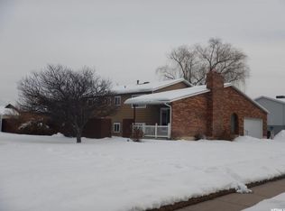 1718 N 1500 W, Clinton, UT 84015