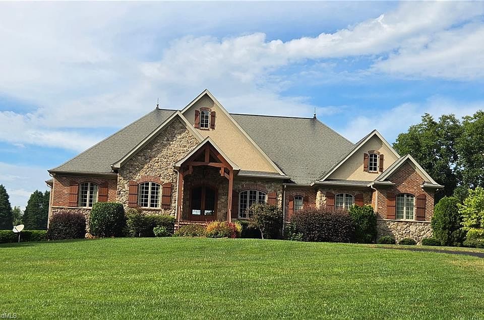 1st image of 1201 Brook Acres Trl