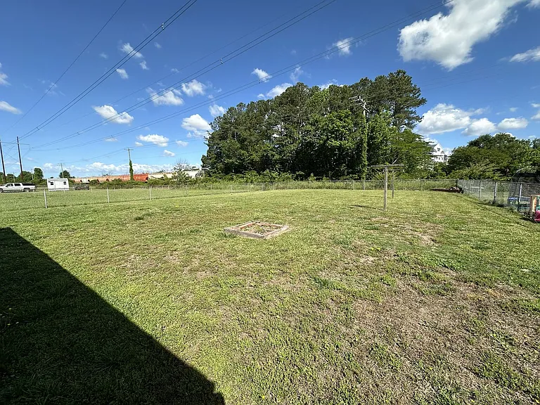 1618 Lexington Dr — Photo 18