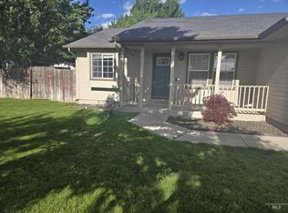 16 N Highland Ct, Middleton, ID 83644