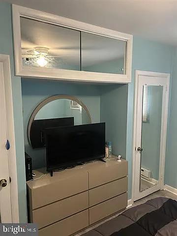 9401 Pacific Ave #7 — Photo 13