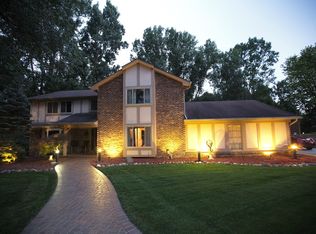 707 Dutton Rd, Rochester Hills, MI 48306