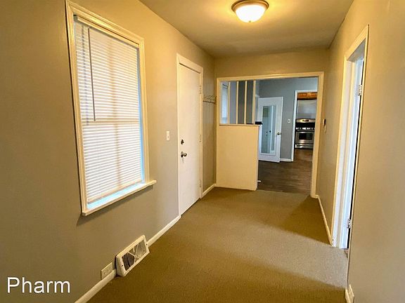 3rd image of 820 4th St NW #1