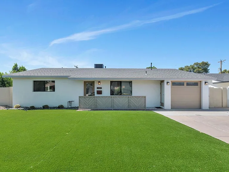 8225 E Jackrabbit Rd — Photo 1
