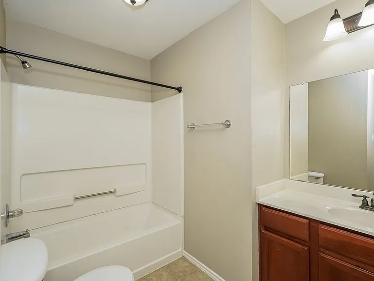 4413 Corner Brook Ln — Photo 15