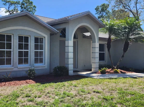 2556 Peake St, North Port, FL 34286