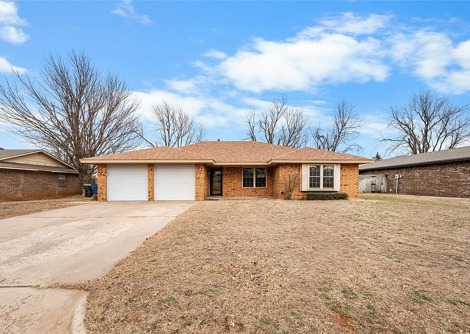 1st image of 3811 S Hickory Stick Dr