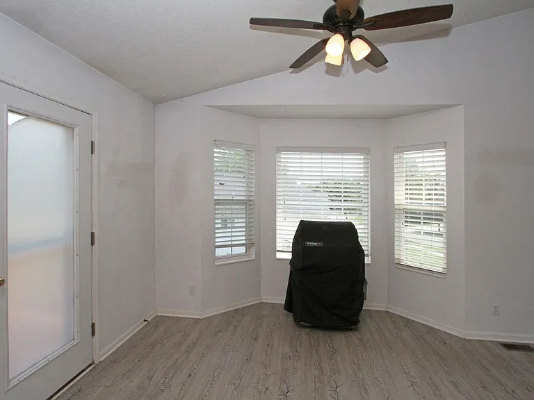 3540 W Garfield St — Photo 9