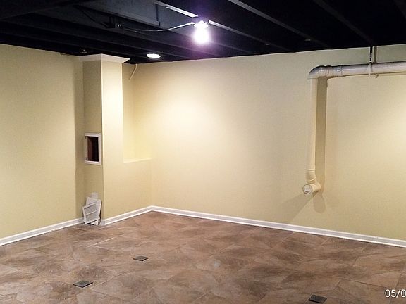 3rd image of 24301 Cedar Creek Ln