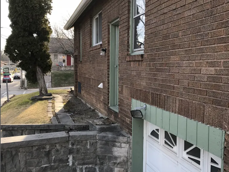 402 S Eagleson Ave — Photo 10