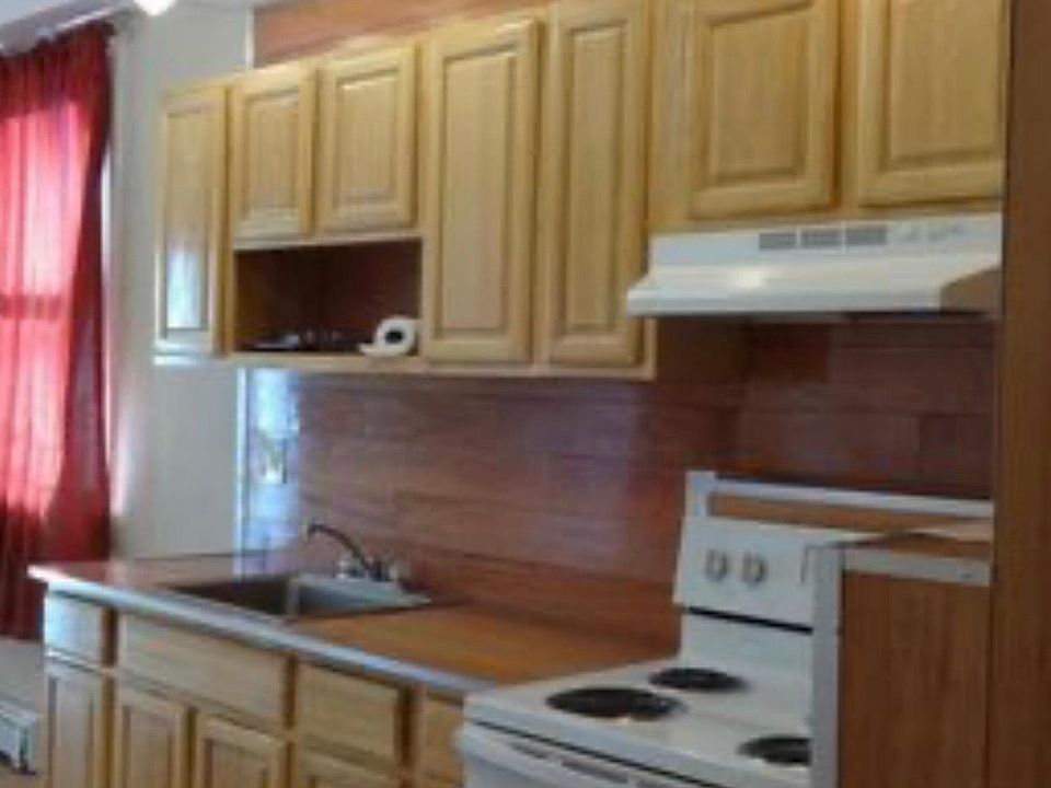 2nd image of 4 Gordon St