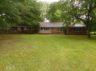 1019 Goza Rd, Fayetteville, GA 30215