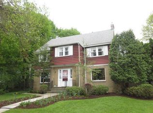 323 Deforest Rd, Syracuse, NY 13214