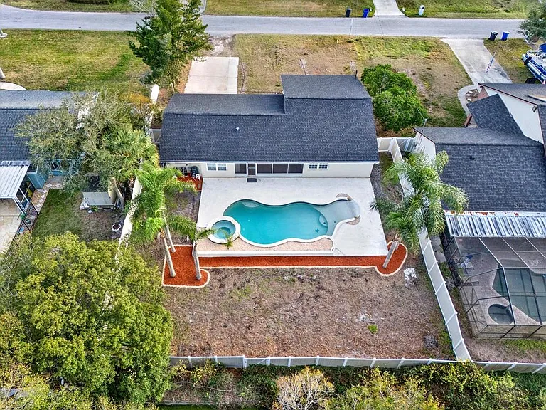 18803 Tracer Dr — Photo 30