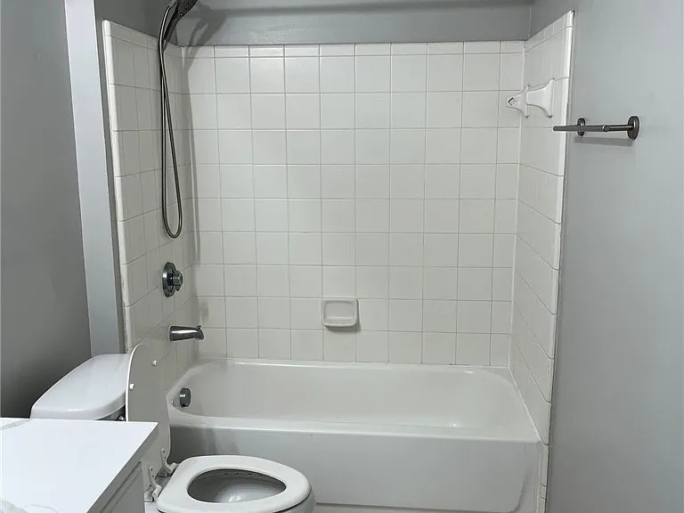 1725 Harvey Mitchell Pkwy S #1715 — Photo 8