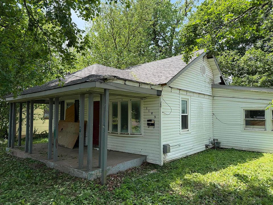2nd image of 1103 N Ethyl Avenue